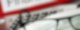 Auf einem Vordruck für die Steuererklärung liegt vor dem Aktenordner mit dem Aufdruck «Finanzamt» ein Stift und eine Brille.