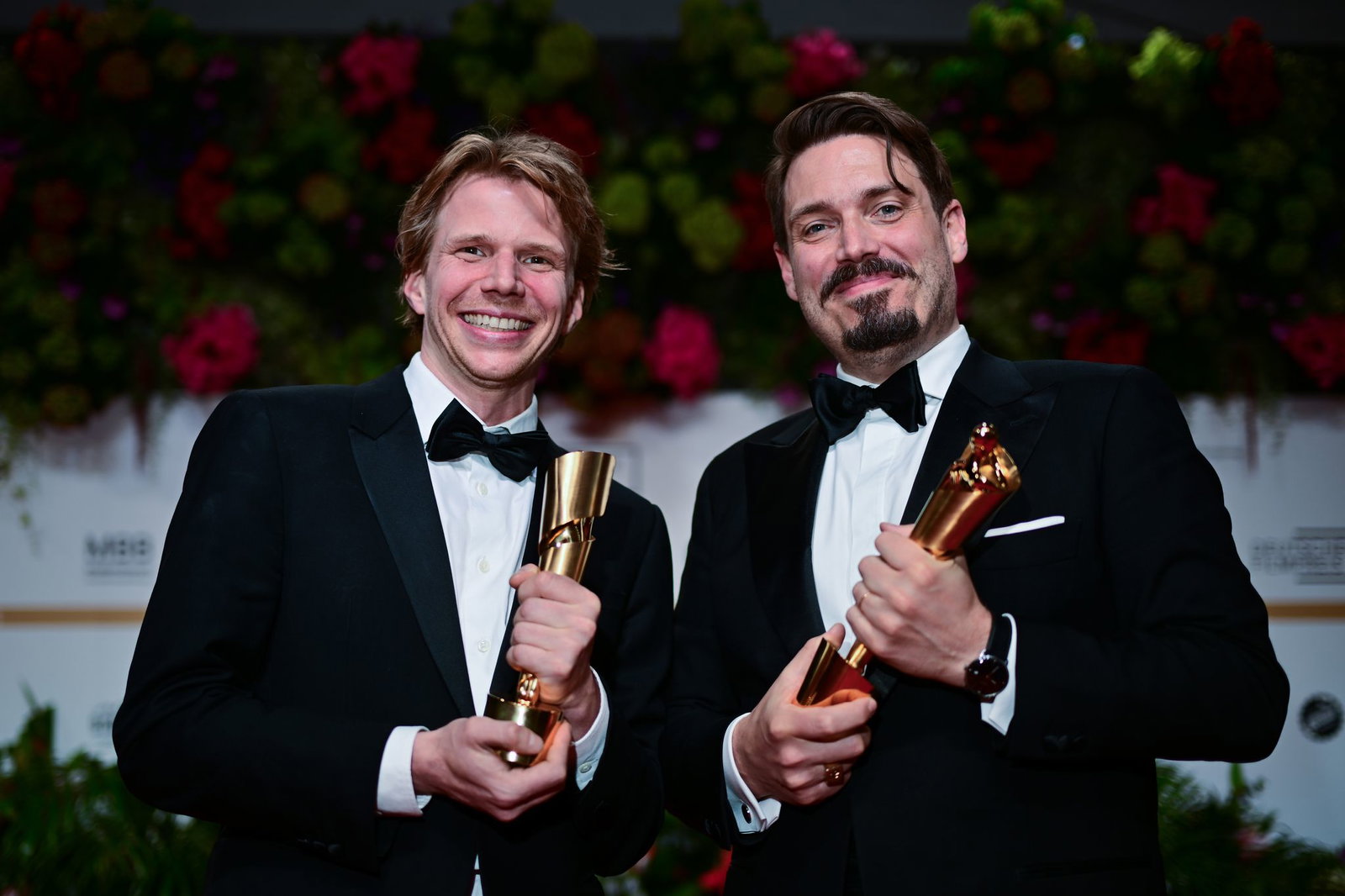 Die Drehbuchautoren Tim Fehlbaum (l) und Moritz Binder haben beim Deutschen Filmpreis abgeräumt.