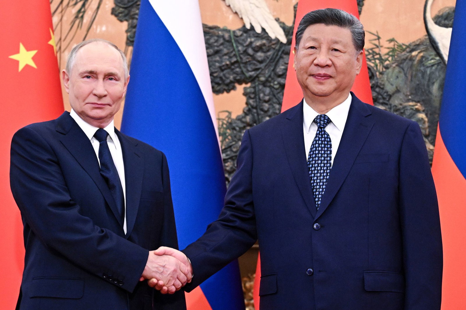 Russlands Präsident Putin will nach dem Gipfel noch eine Militärparade in Peking besuchen.  