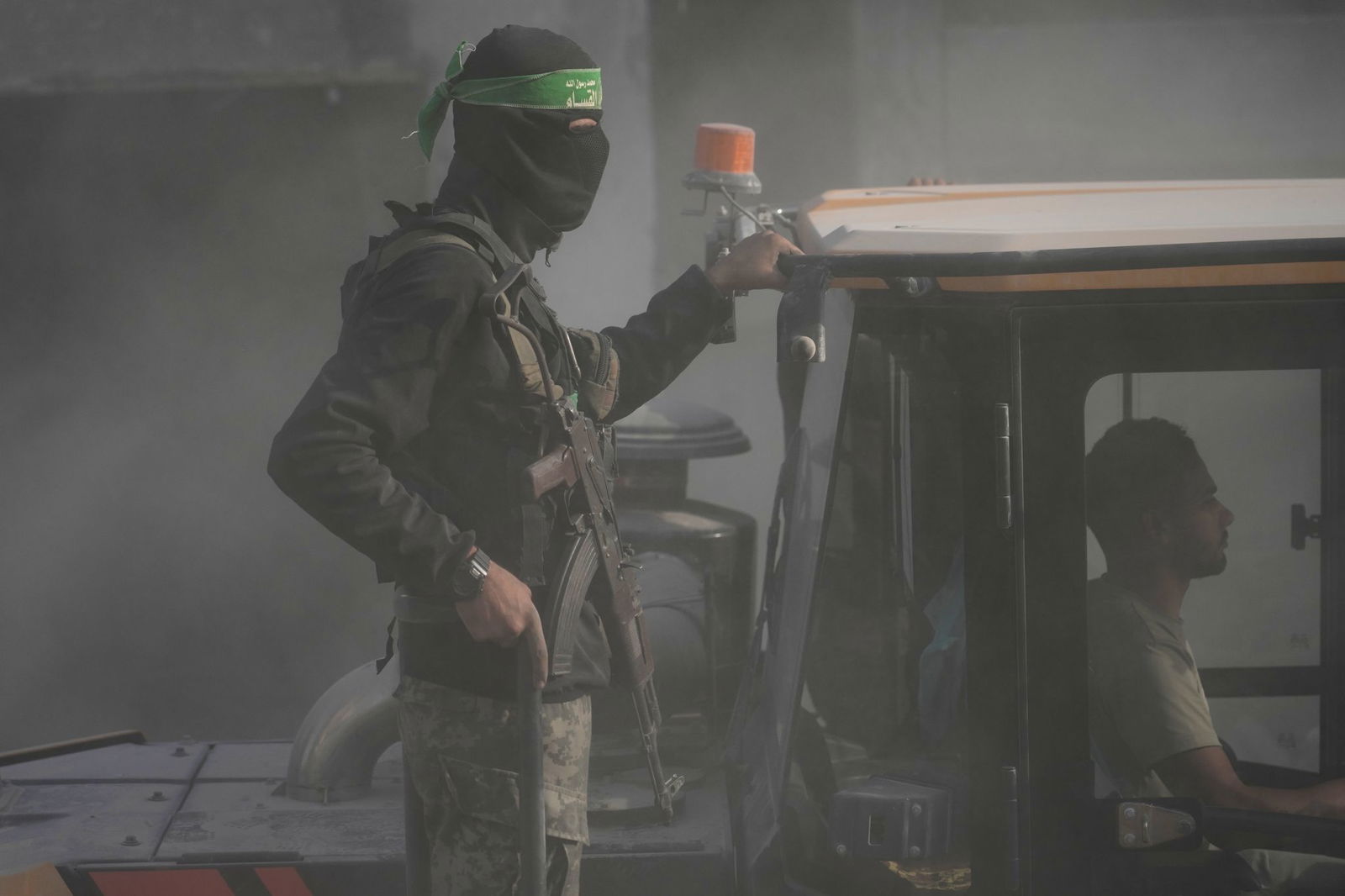 Bewaffnetes Mitglied der islamistischen Terrororganisation Hamas im Gazastreifen. 