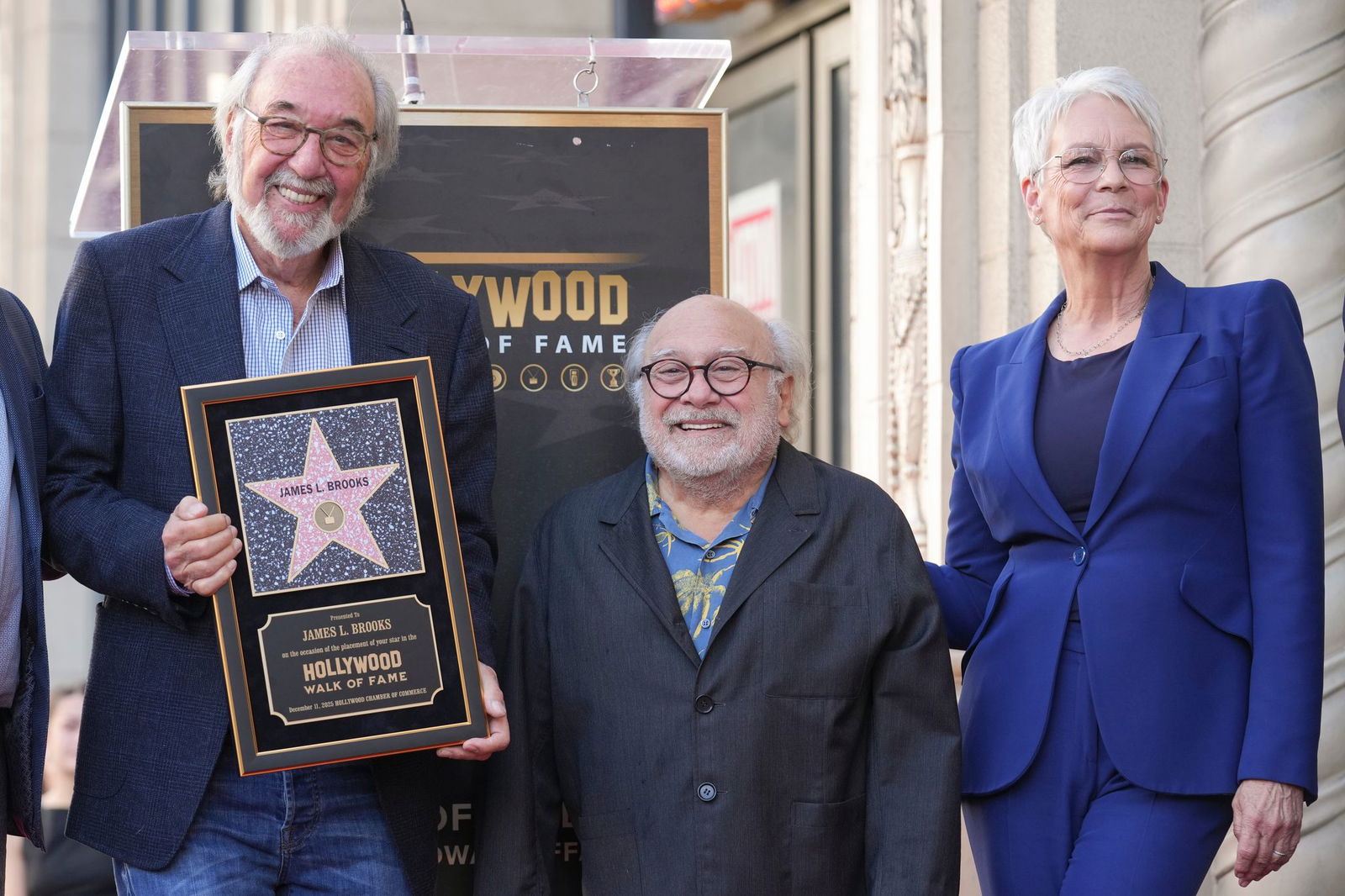 James L. Brooks ließ sich von Danny DeVito und Jamie Lee Curtis feiern.