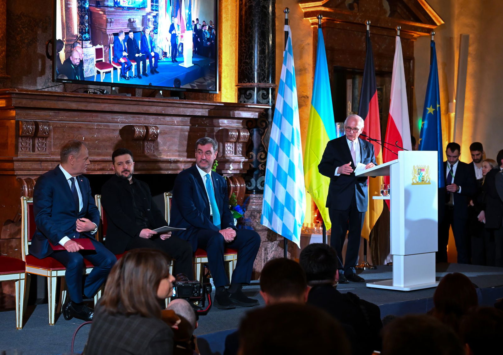 Stellvertretend für den Mut und die Kraft der Ukrainer im Krieg gegen Russland nahm Präsident Wolodymyr Selenskyj den Ewald-von-Kleist-Preis entgegen.