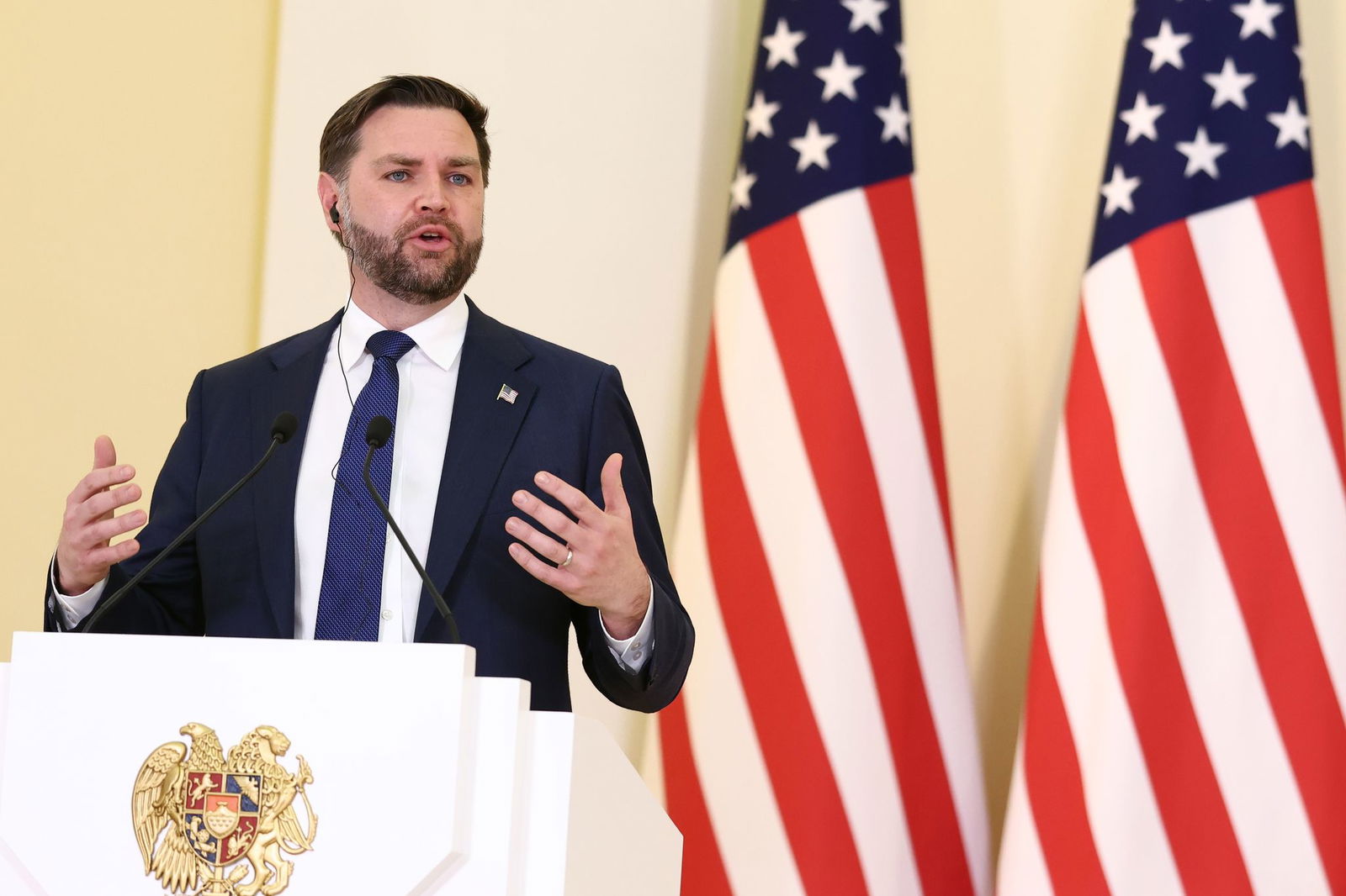 Die Frage nach einem Machtwechsel im Iran ist nach Darstellung von US-Vizepräsident JD Vance nebensächlich. (Archivbild)