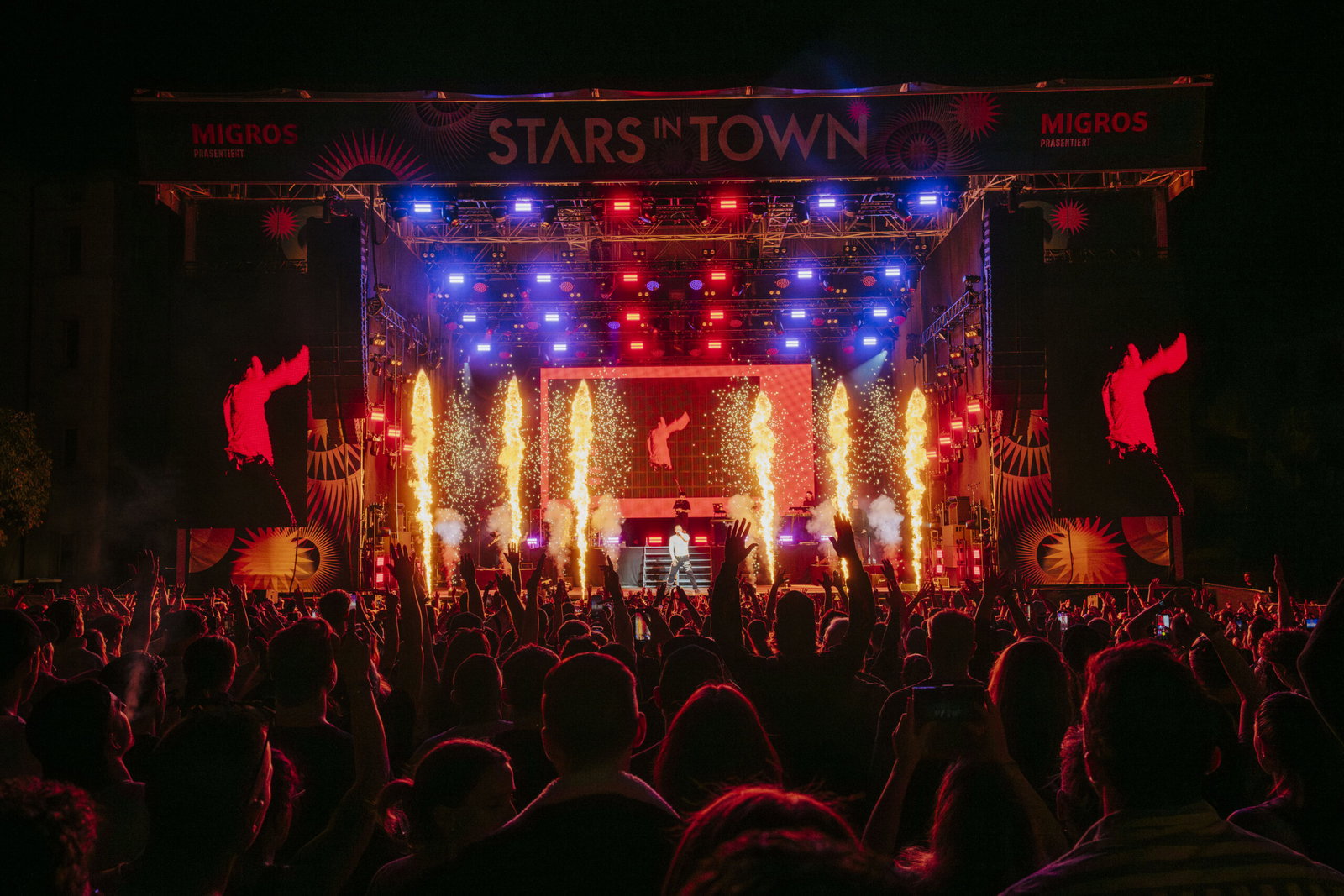 Stars in Town