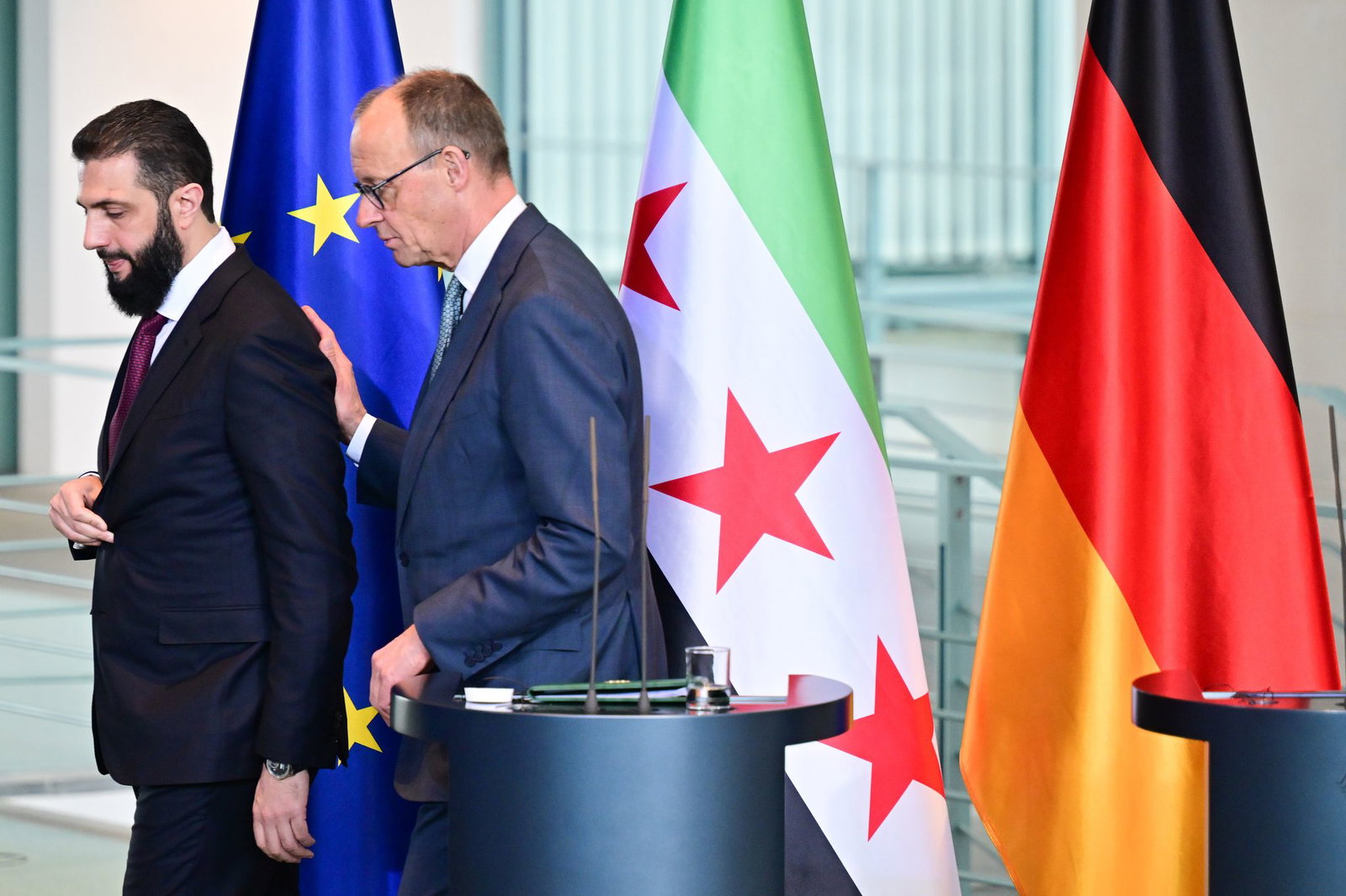 Der Besuch von Syriens Übergangspräsident Al-Scharaa in Berlin stieß nicht nur bei Angehörigen syrischer Minderheiten auf Kritik. (Archivfoto)