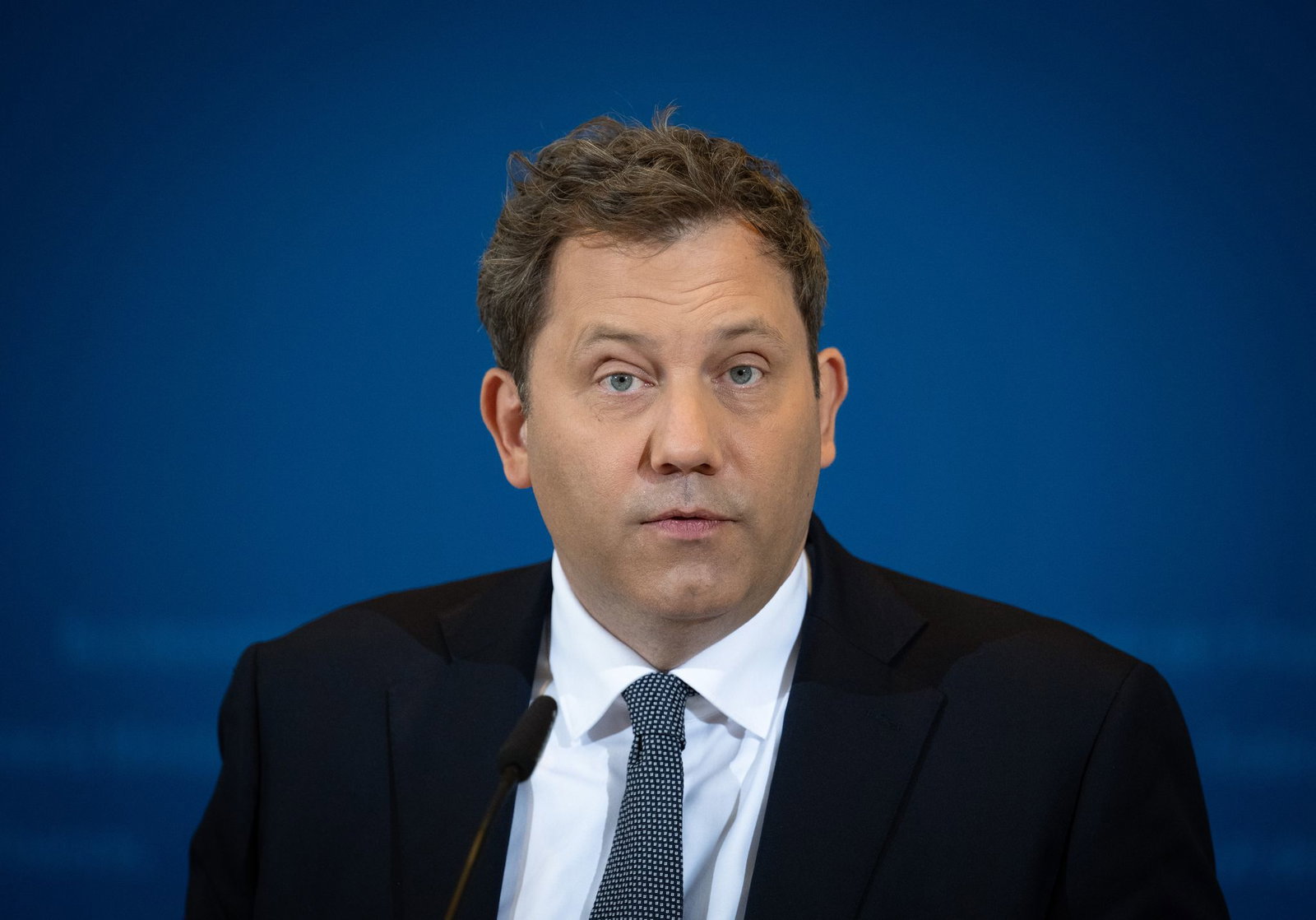 Klingbeil: «Der Iran-Krieg kostet Detschland Geld.» .