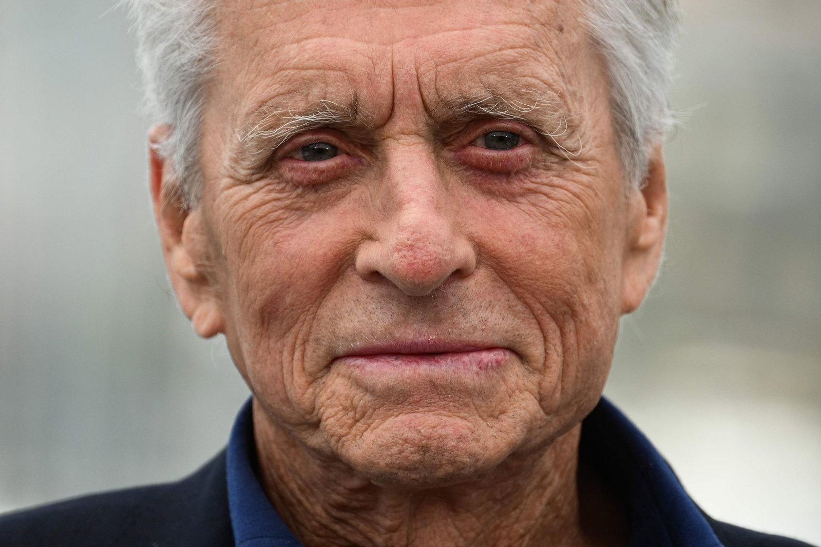 Manch atemberaubender Frau ist US-Schauspieler Michael Douglas schon nahe gekommen - vor und hinter der Kamera, wie er in seinen Memoiren nun verrät. (Archiv)