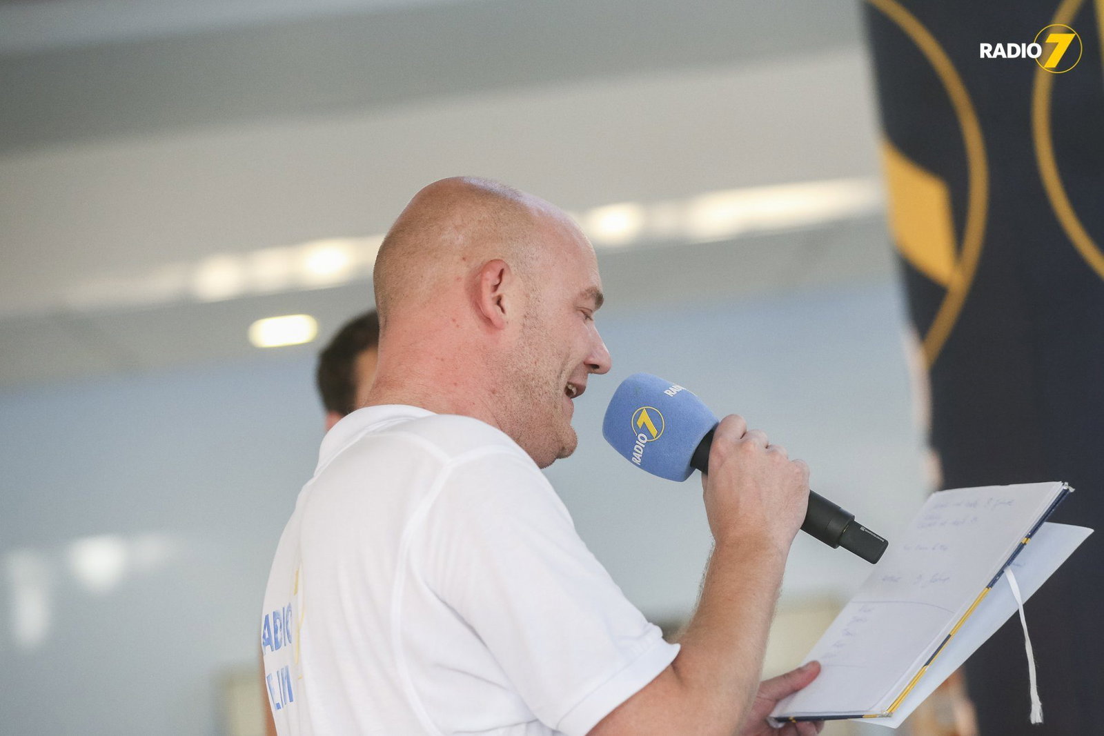 A43W2790.jpg