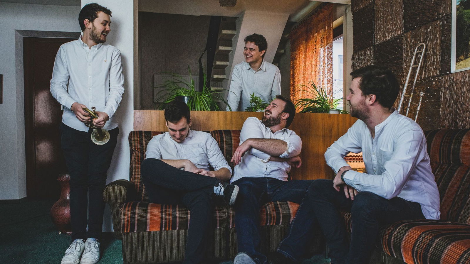 Bandbus Grup Huub 16:9